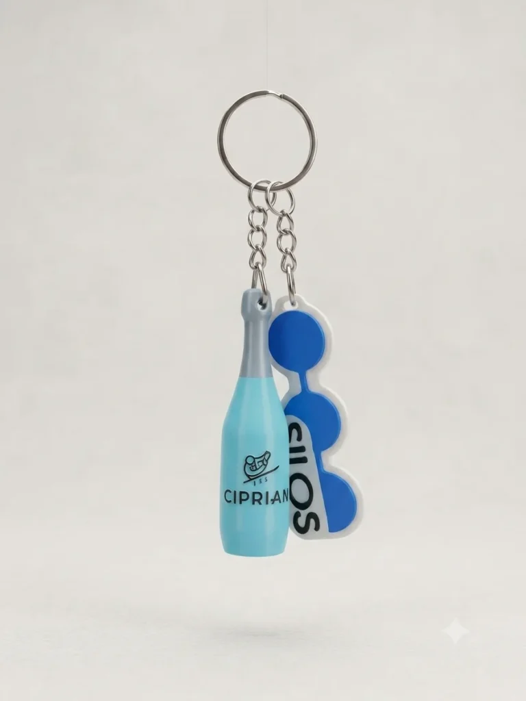 Llavero con forma de botella para una marca de bebidas
